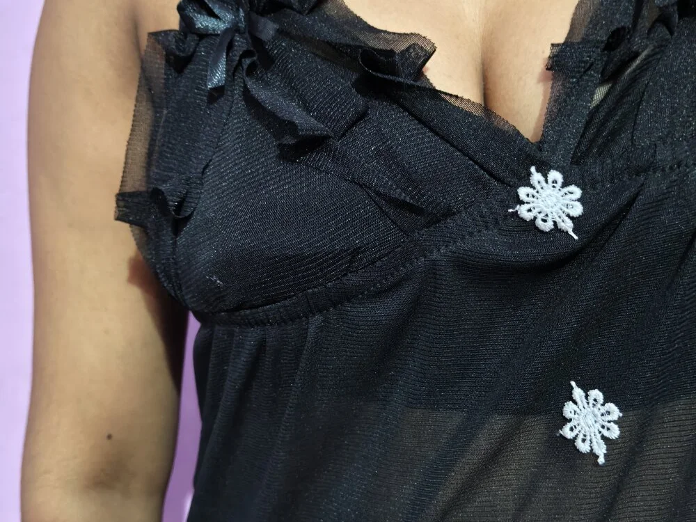 Telugu_ammayi3's Offline XXX Chat