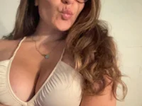 wildcatgirlx's Offline Chat Room
