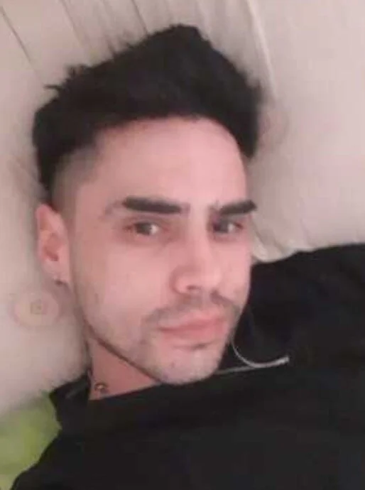 ModernBooster34's Offline Chat Room