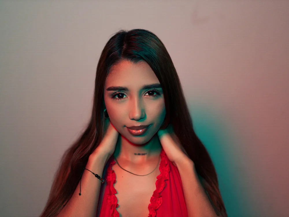 LenaAcosta's Offline Chat Room