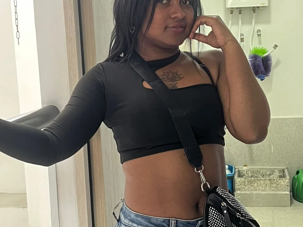 Anyelikluz91's Offline XXX Chat