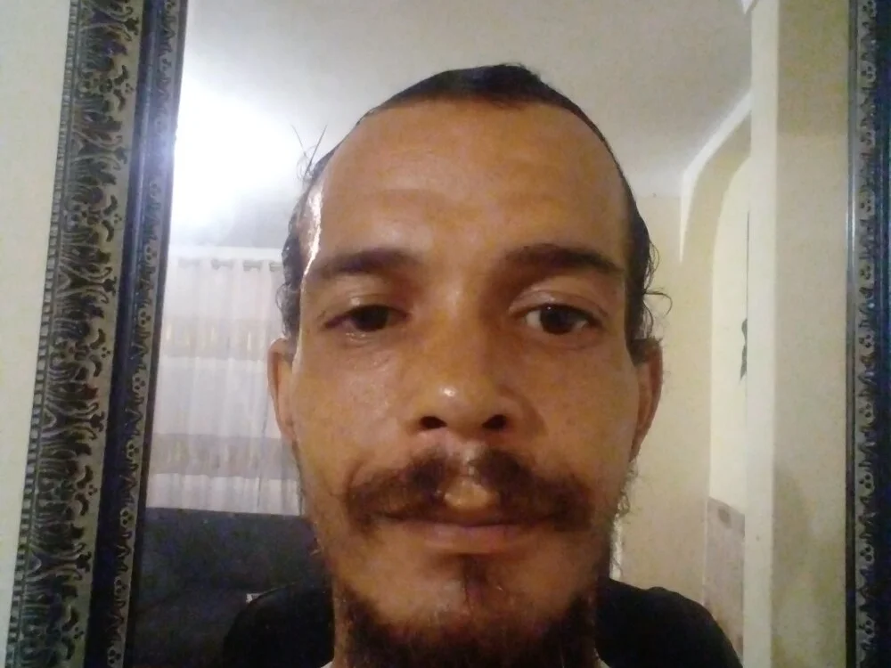 Pussyhunter972: συνομιλία ΧΧΧ εκτός σύνδεσης