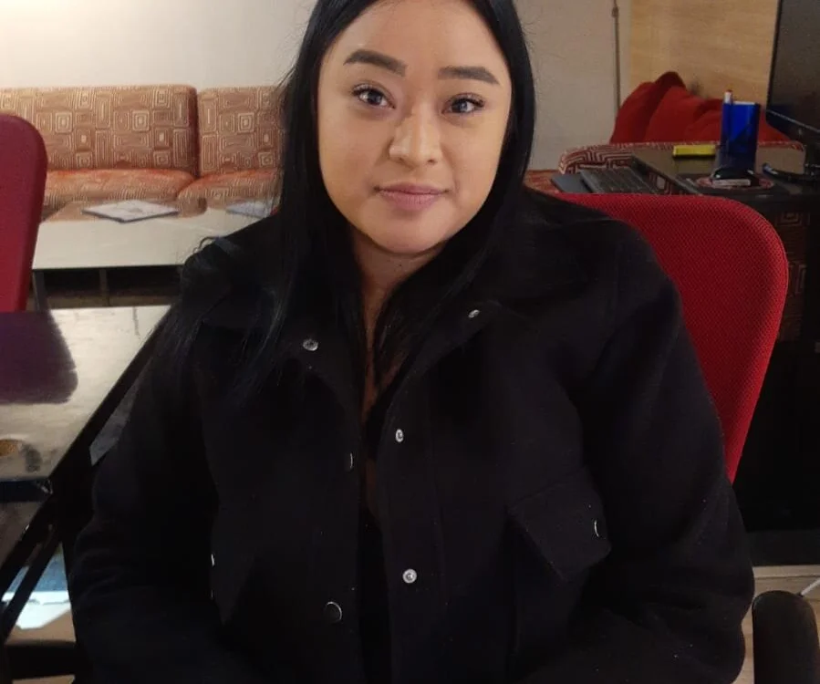 Nina_Lee_ offline chatrum