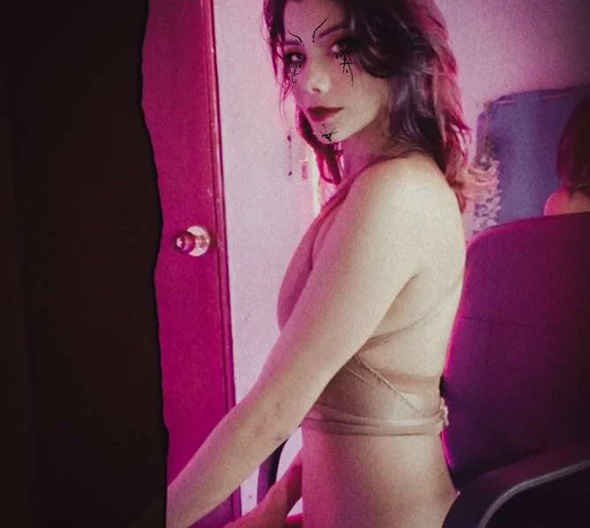 lala_angel 离线XXX聊天