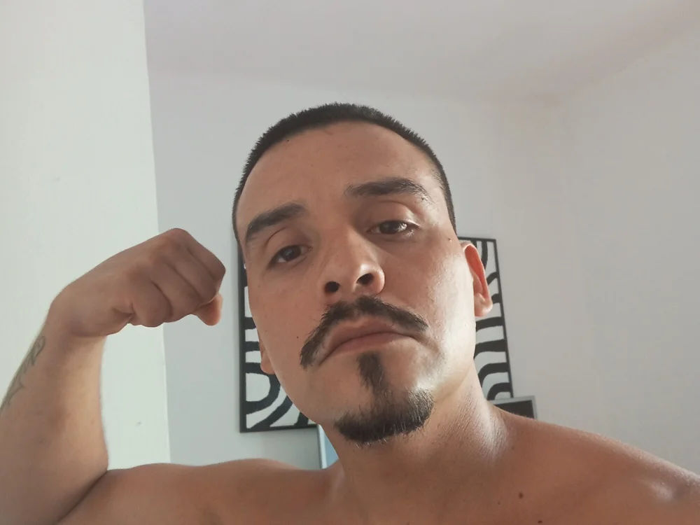 Boris9966's Offline Chat Room
