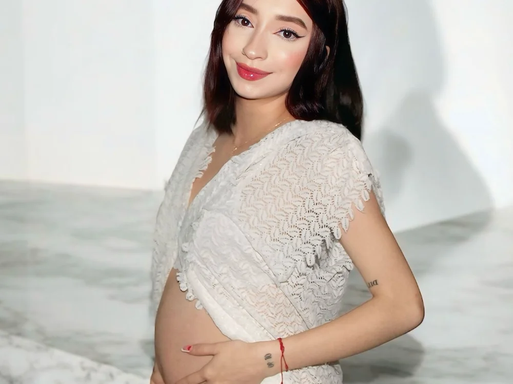 Amara_Doll's Offline XXX Chat