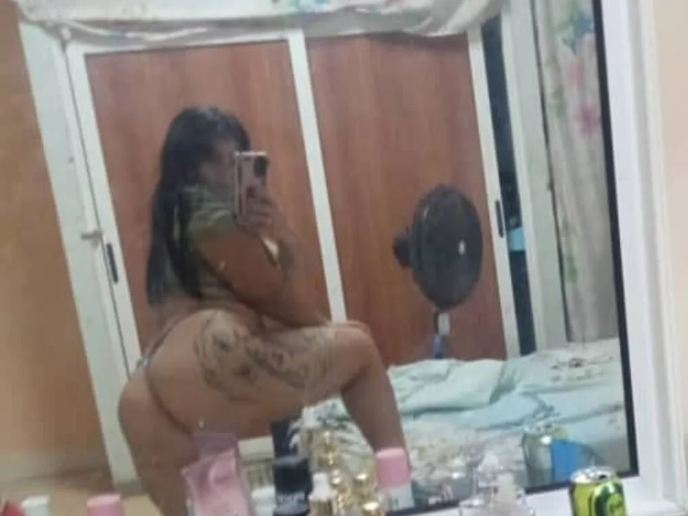 Cubanitaxxx offline XXX-chatje