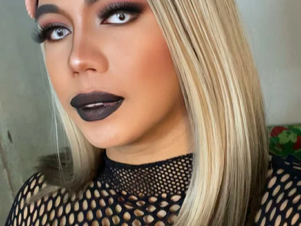 HugeCockGoddess Offline XXX-Chat