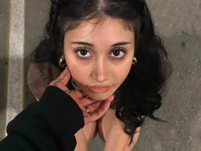 Profile of sleepingwife_