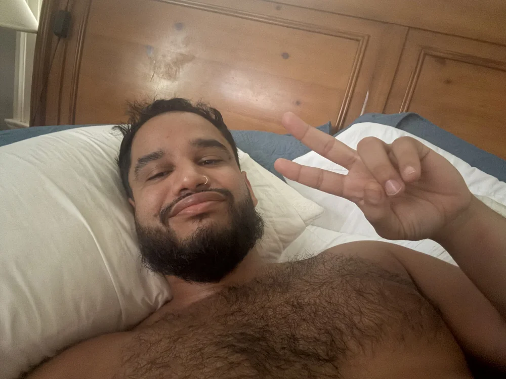 masterbator93's Offline Chat Room
