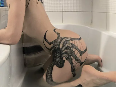 LilithPoison profile