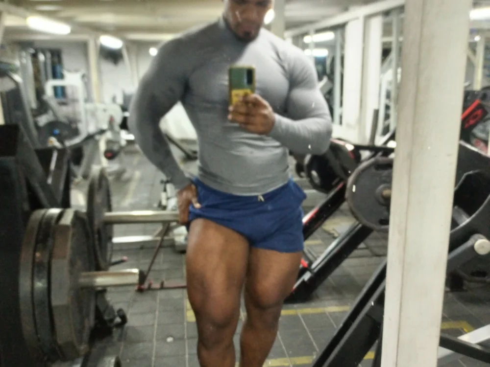 Chatroom XXX hors ligne de Tyler_Waka01