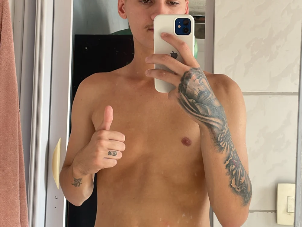 Offline XXX chat modela magrinho_200k