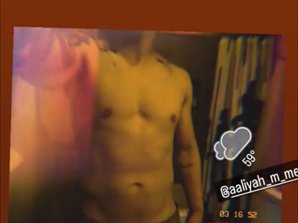 Gax_ink's Offline Chat Room