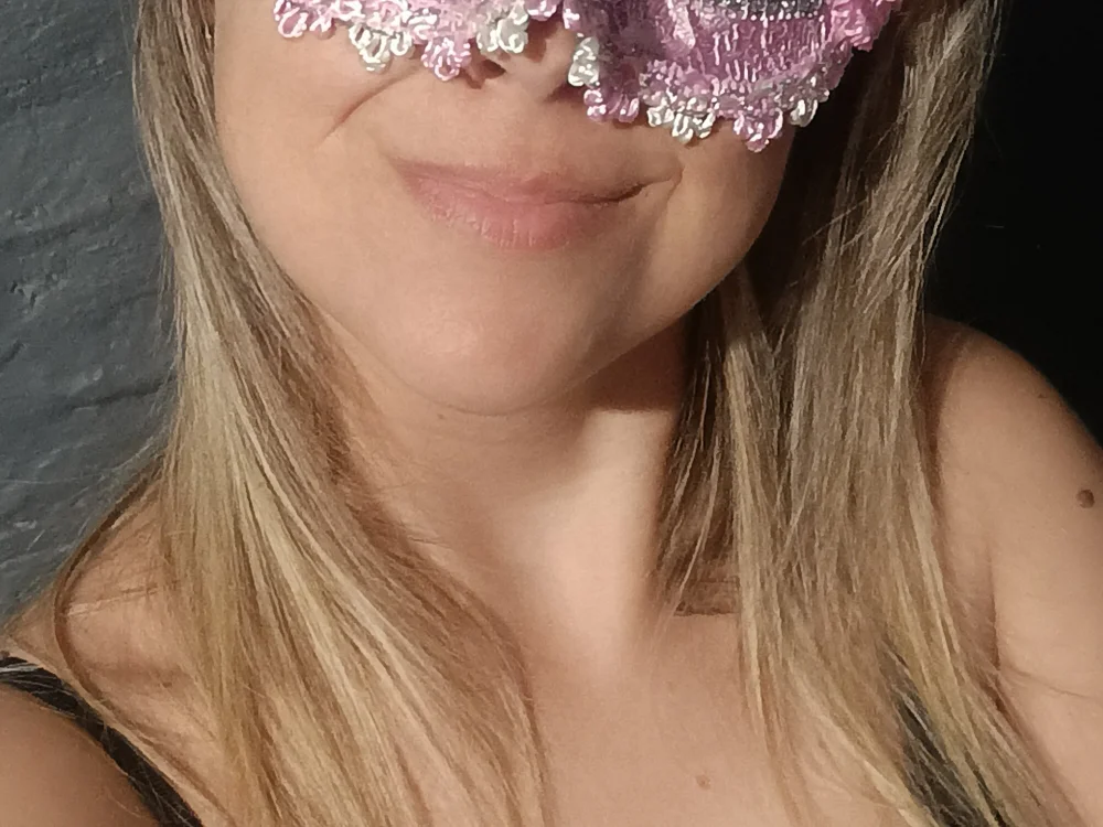 ameliahot1 offline chatrum