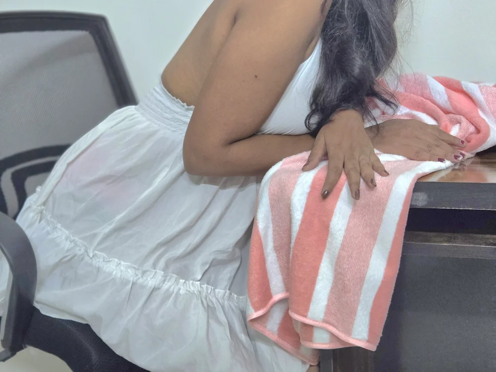 Aashhi_'s Offline XXX Chat