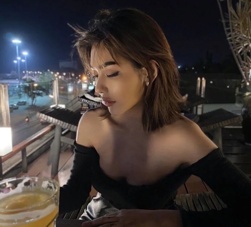 Angela-nn's Offline Chat Room