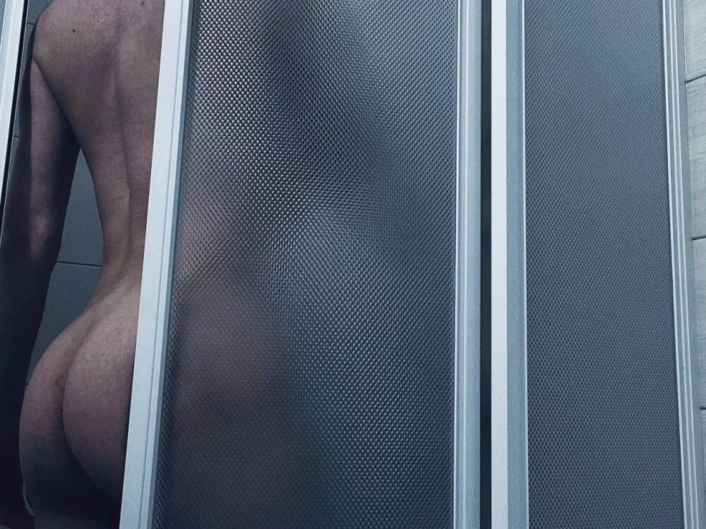 CezarPink's Offline XXX Chat