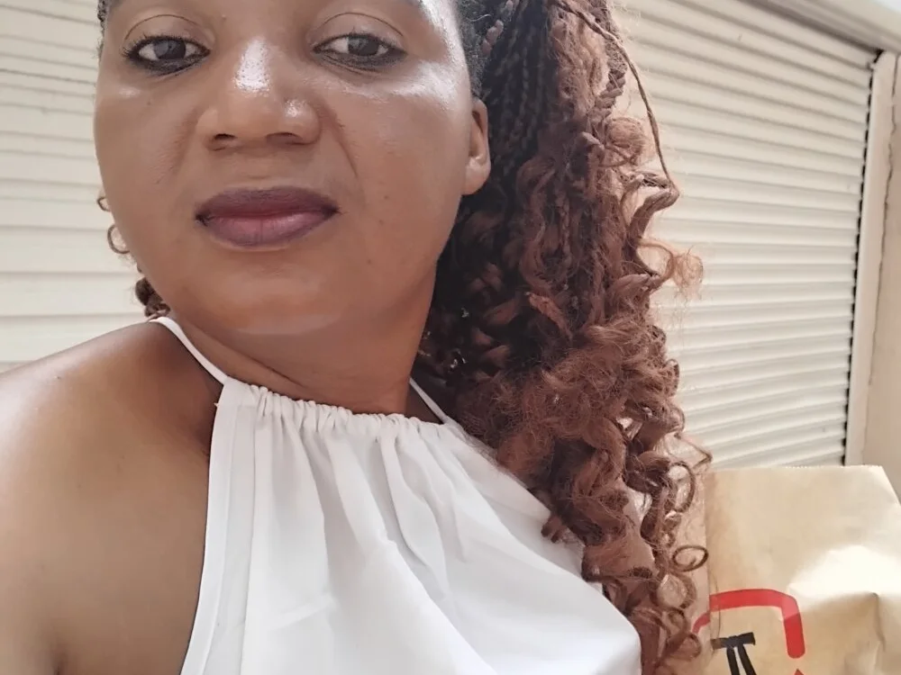 sweetrose1984 Offline XXX Chat