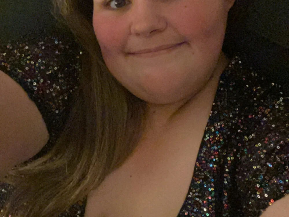 Curvy_Geordie_LouiseX's Offline XXX Chat