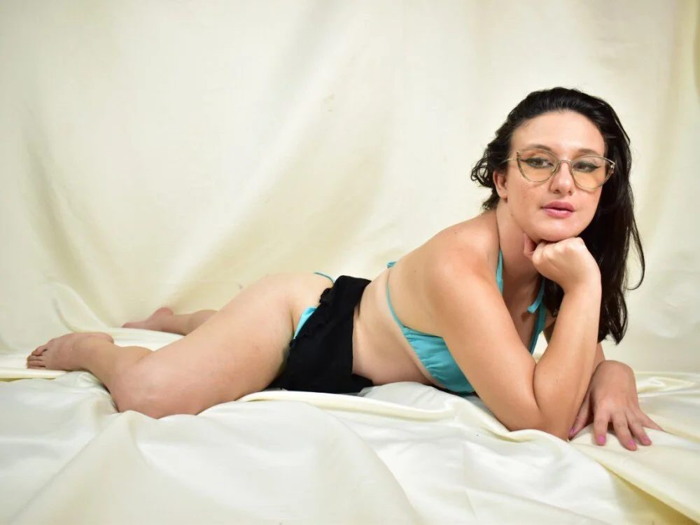 LolaBoobs Chat XXX Ngoại tuyến