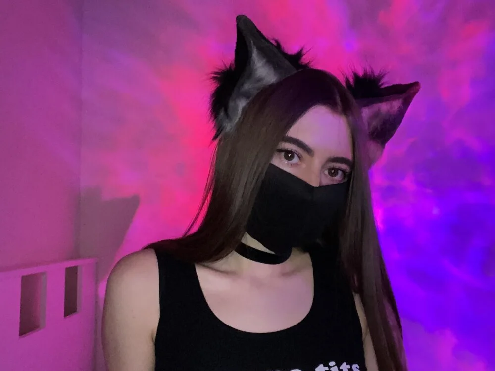 me___ow's Offline XXX Chat