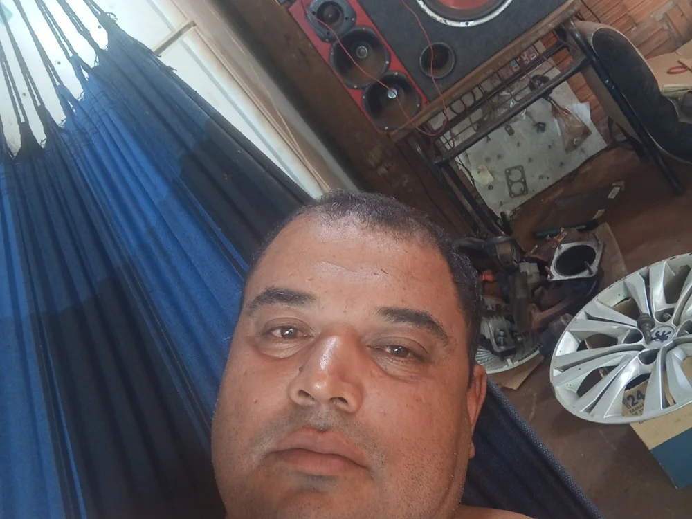 Adriano2519's Offline XXX Chat