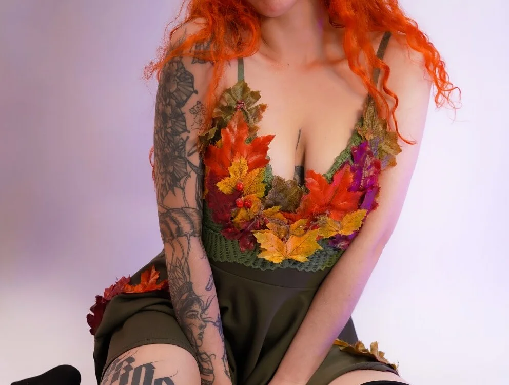 mere_in_redd Offline XXX-chat