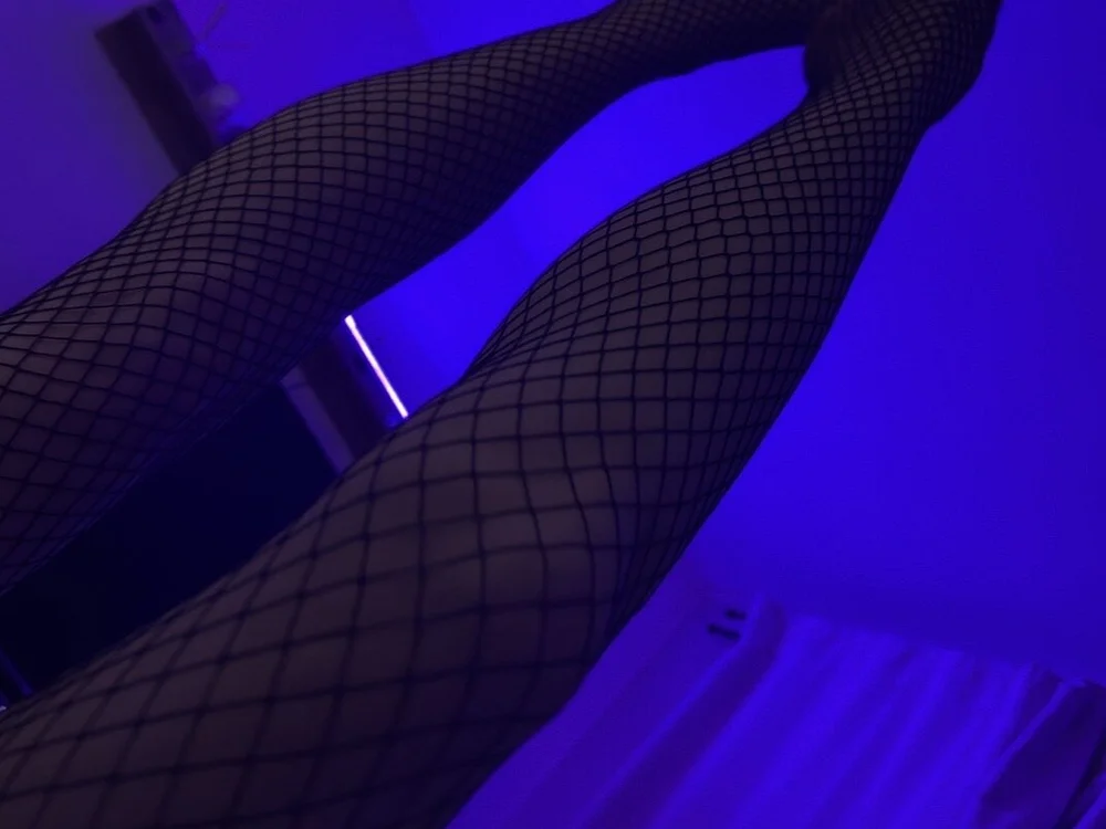 Blondi969's Offline XXX Chat