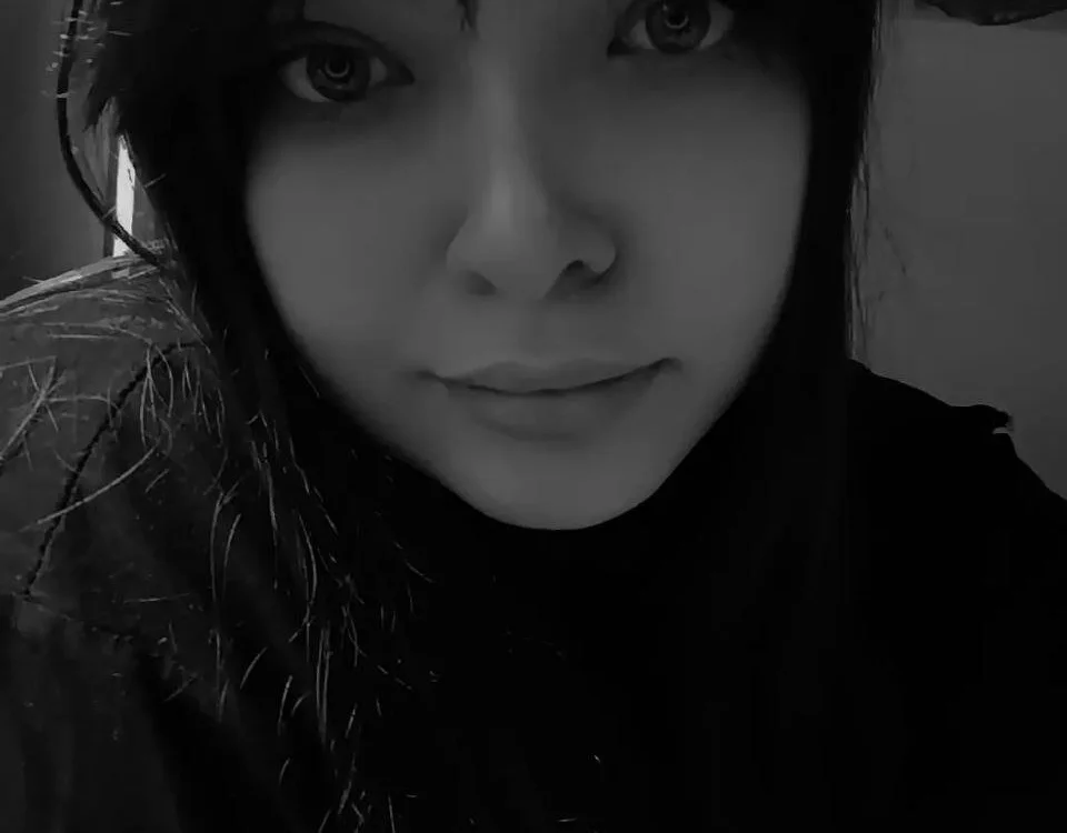 Офлайн-чат XXX Evelyne_Loo