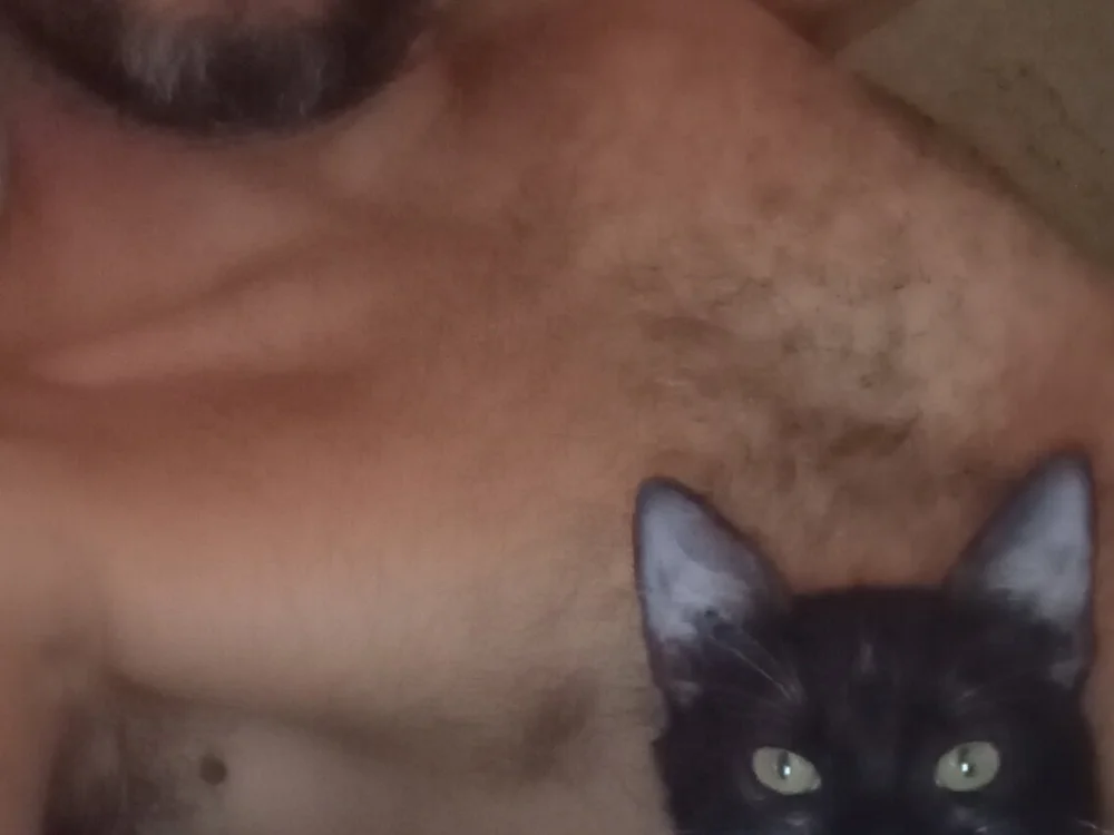 Carlo8_8 Offline XXX-Chat