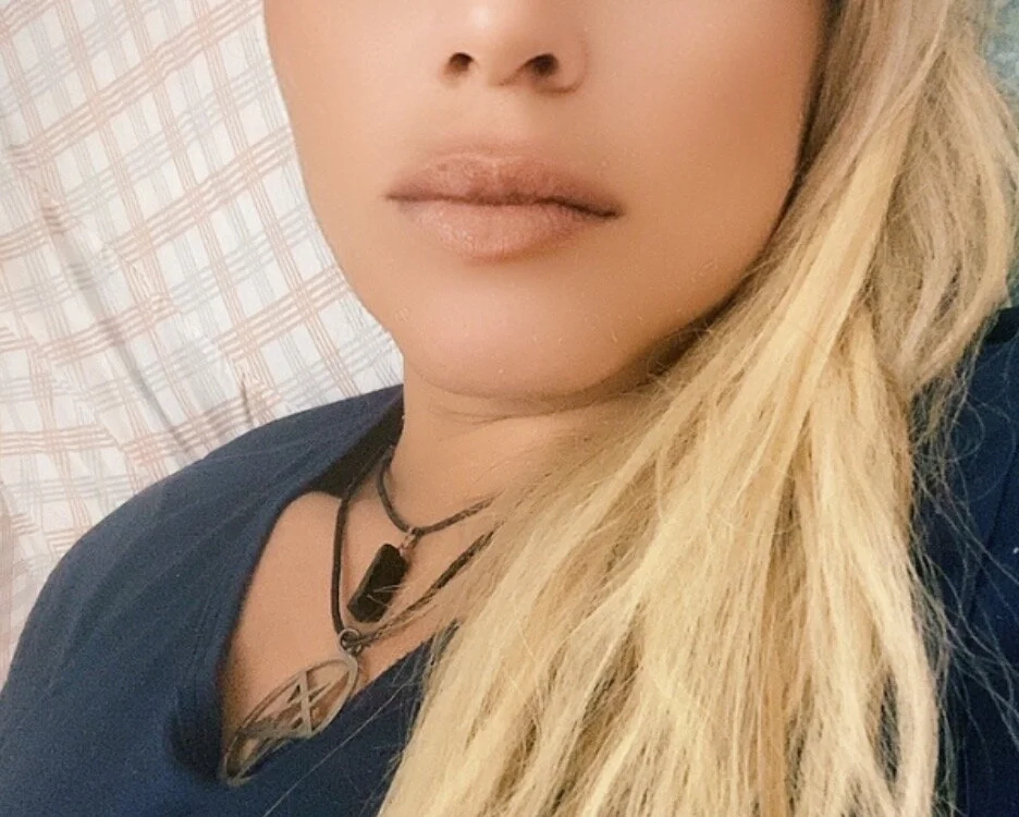 HelllBlondRJ's Offline XXX Chat