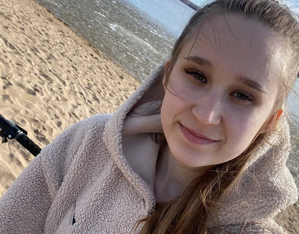 ErlinaCoote offline chatrum