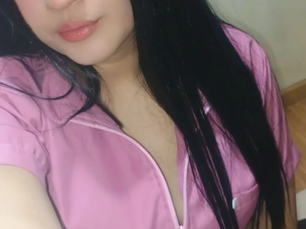 salomee_9's Offline Chat Room