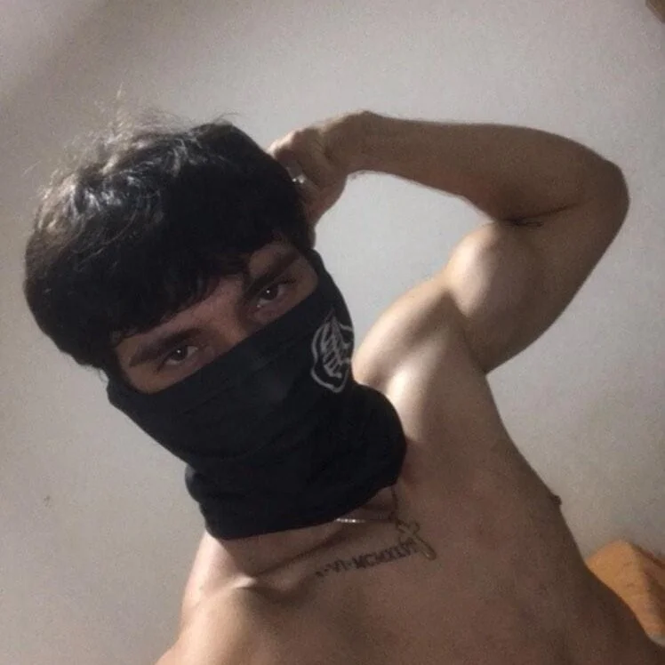 ChicoMaloFfF's Offline XXX Chat