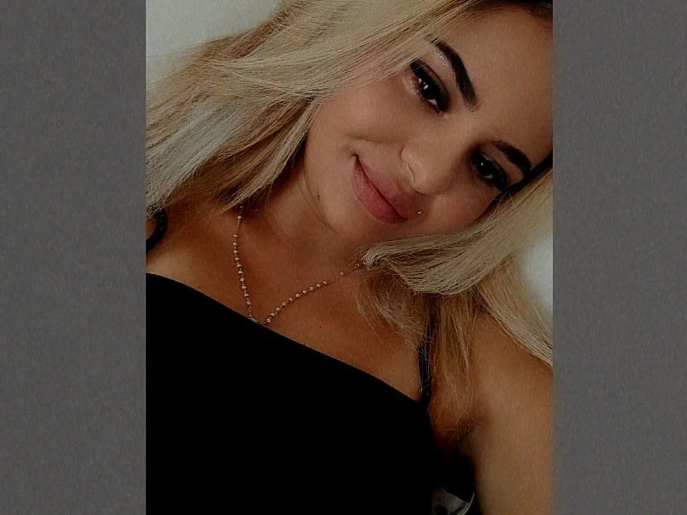 Mia_califf offline chatrum