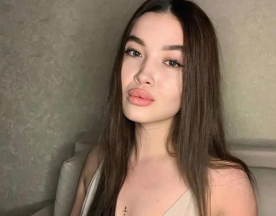IsabellHunn's Offline XXX Chat