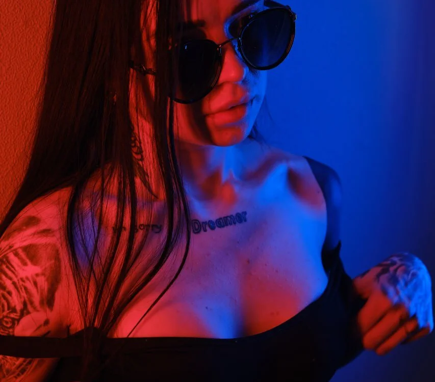 MellyHart's Offline XXX Chat