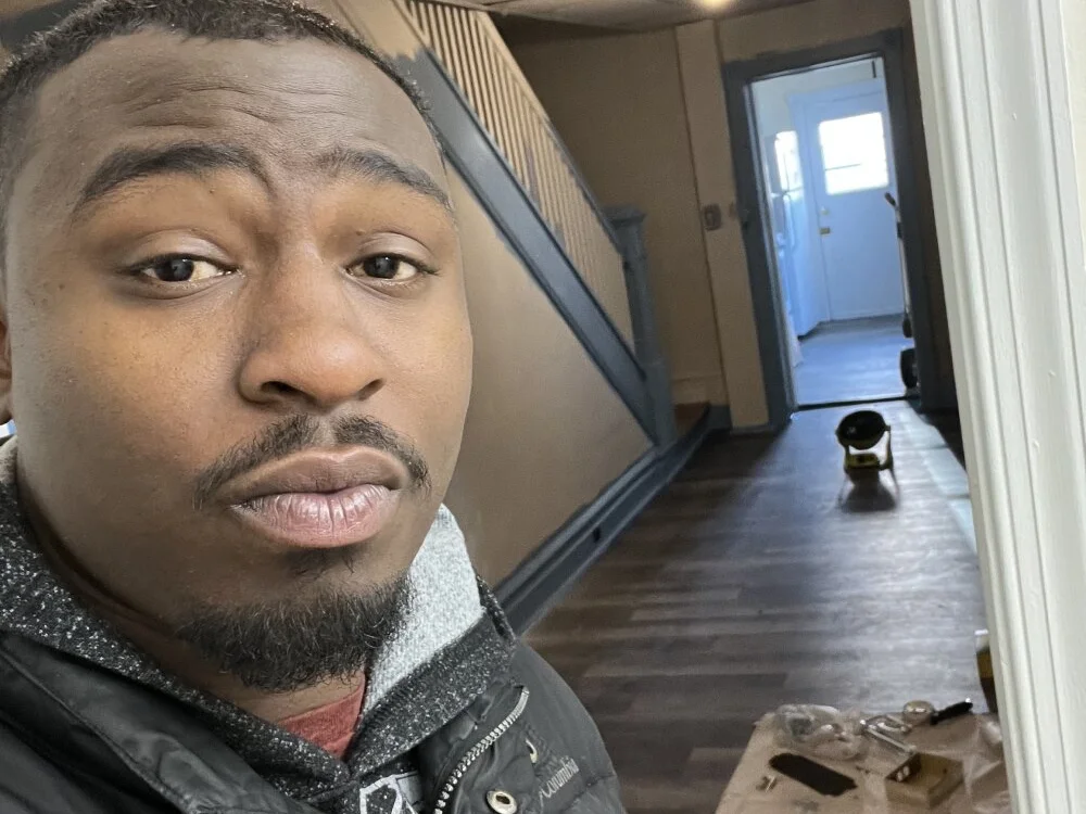 BIGGDICKIE333 Offline XXX-chat