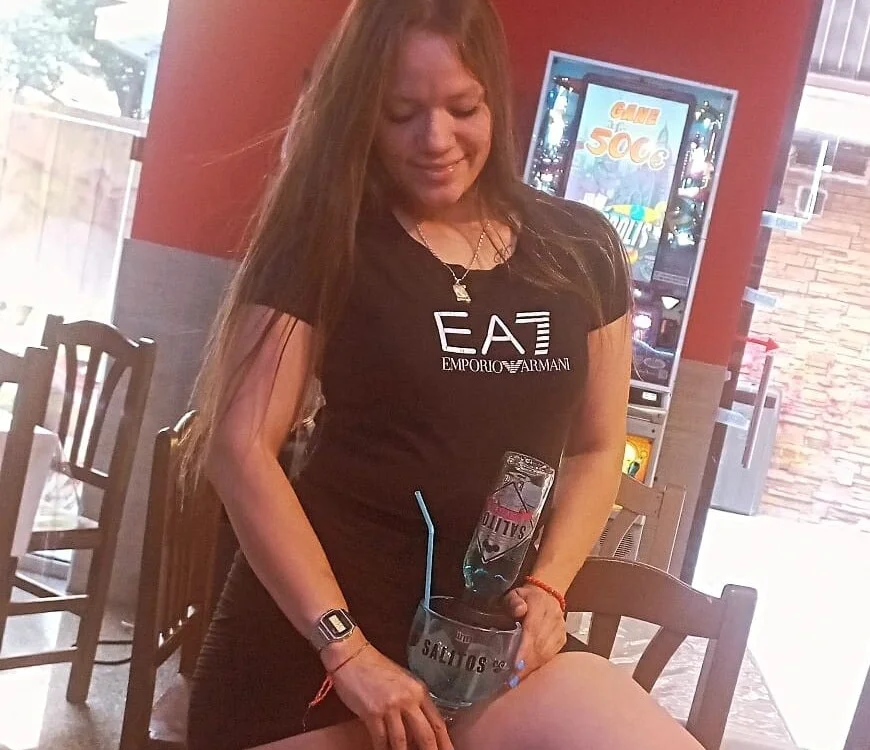 karielhs4's Offline Chat Room