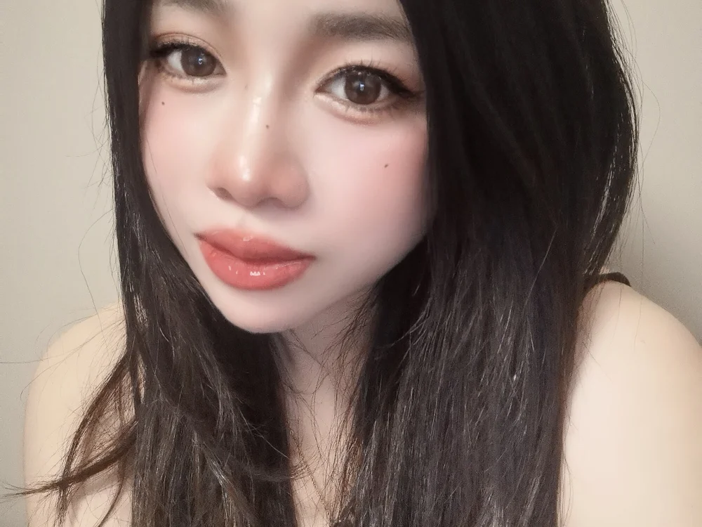 qingqing0504's Offline Chat Room
