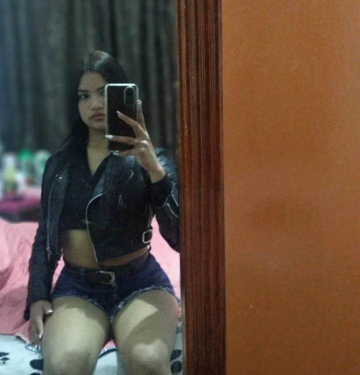 Fabiola_ch's Offline XXX Chat