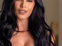 titrit_89's Offline XXX Chat