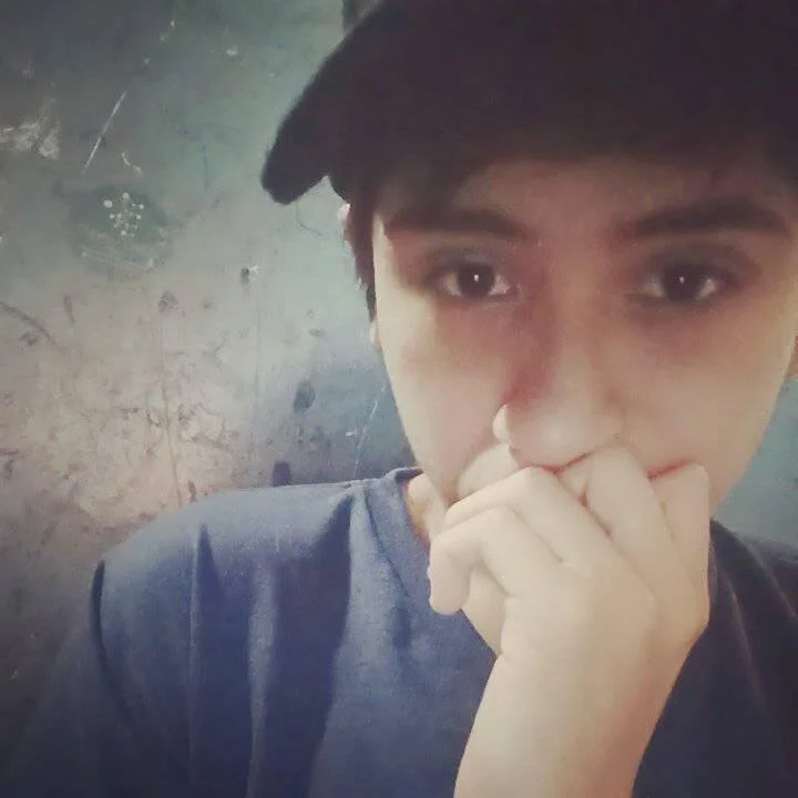 luisarmas1040 離線 XXX 聊天