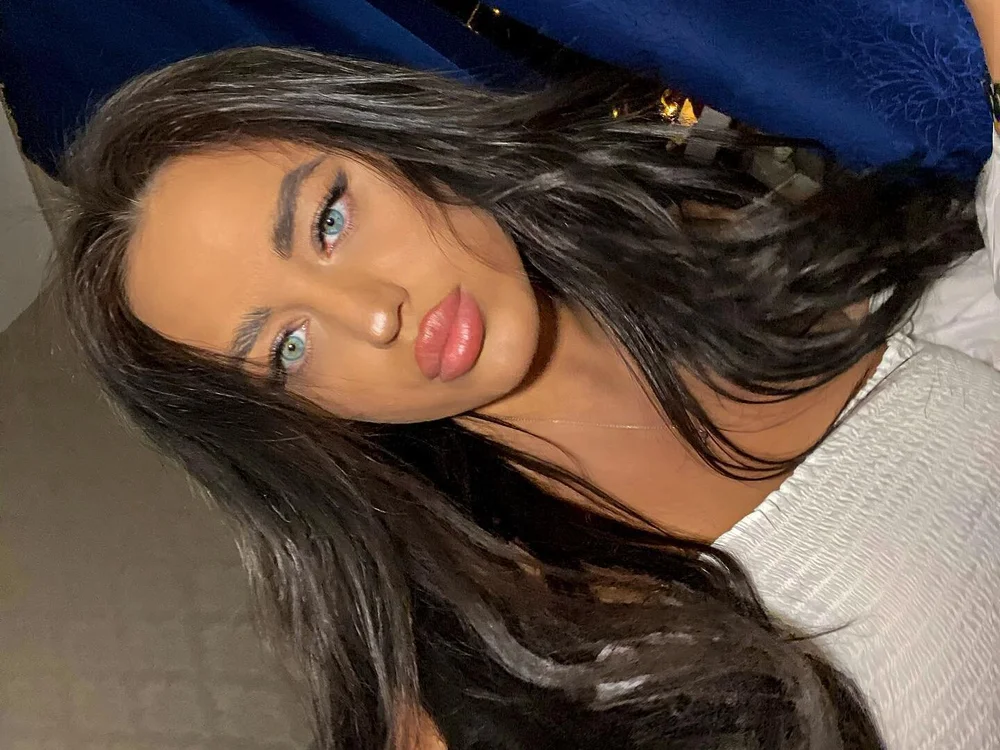 DiamondAnita's Offline Chat Room