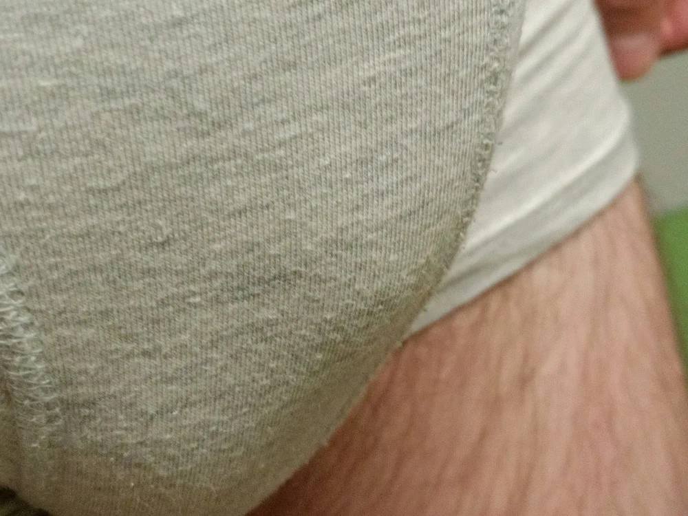 LargedickBi: συνομιλία ΧΧΧ εκτός σύνδεσης