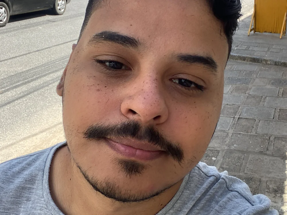 ExactArgument33's Offline Chat Room