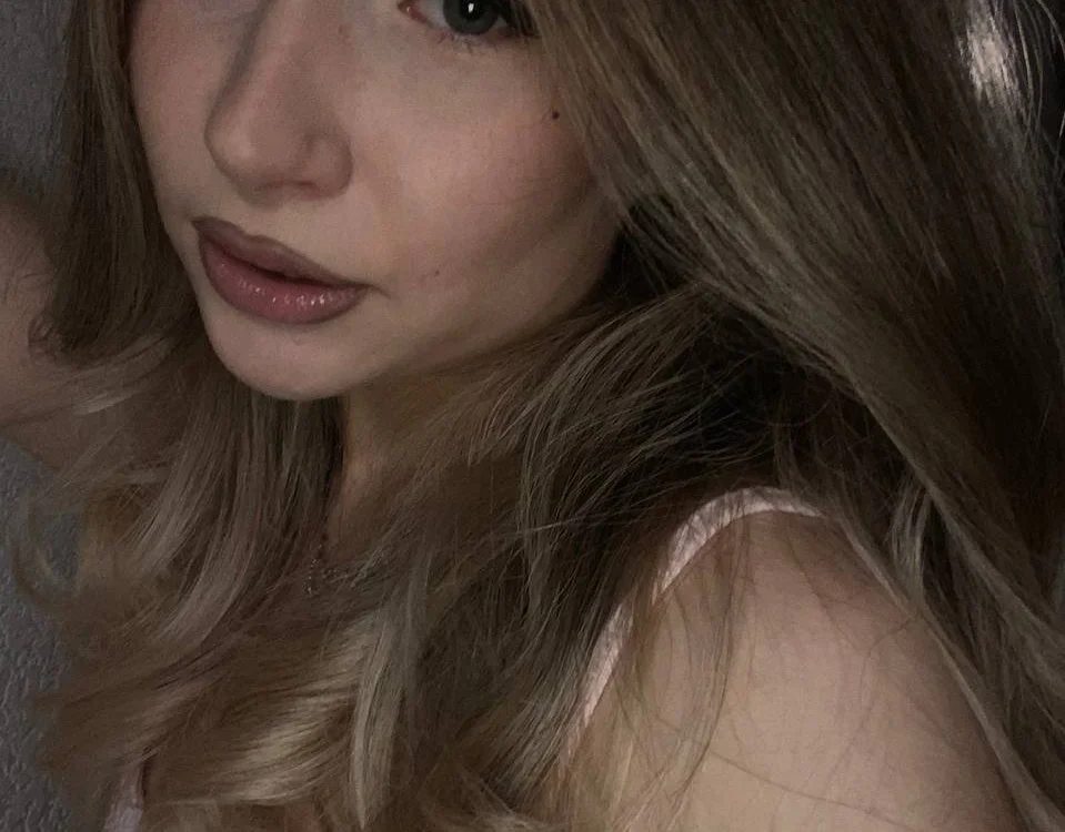 Sara_wiu offline chatrum