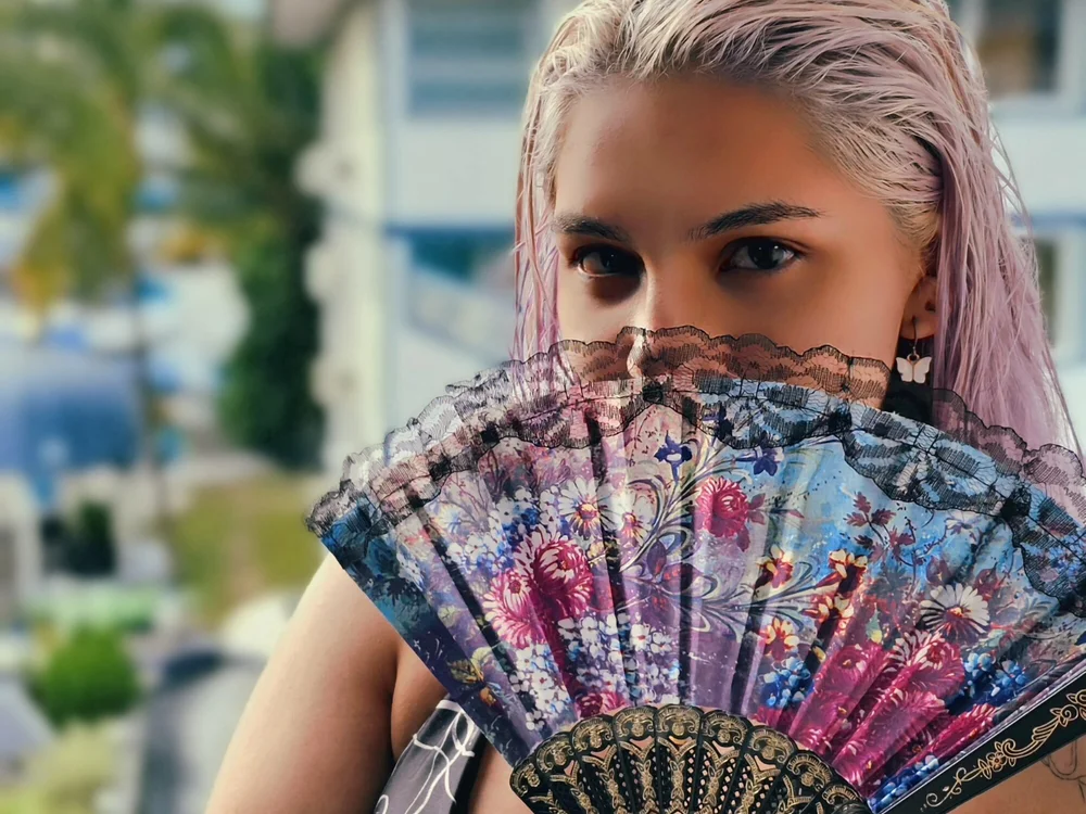 Eve_riversn Offline XXX chat