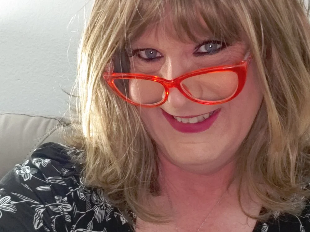 sissybeth07000 Adlı Modelin Çevrimdışı XXX Sohbeti